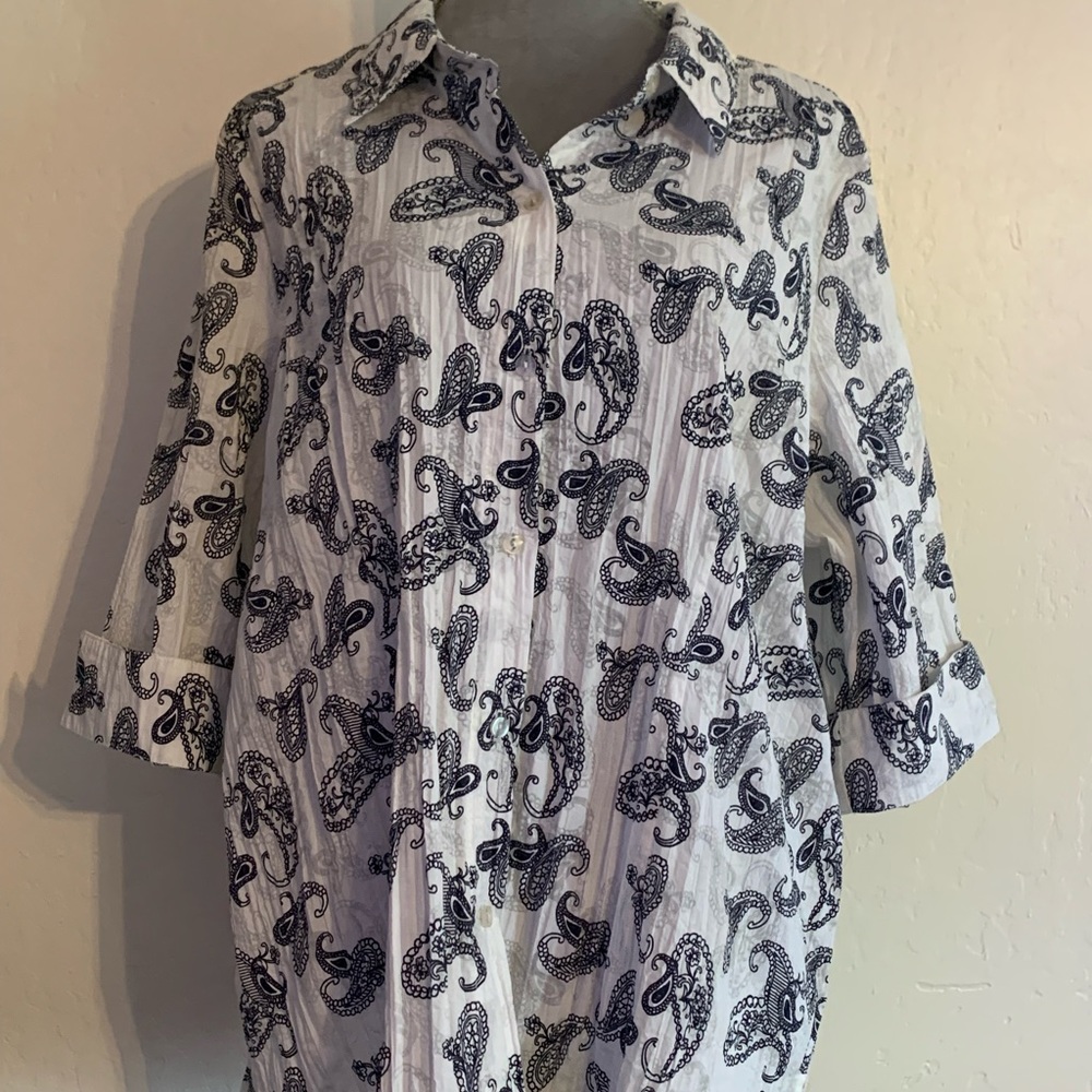 D&Co Button Down Blouse 3/4 Sleeve
